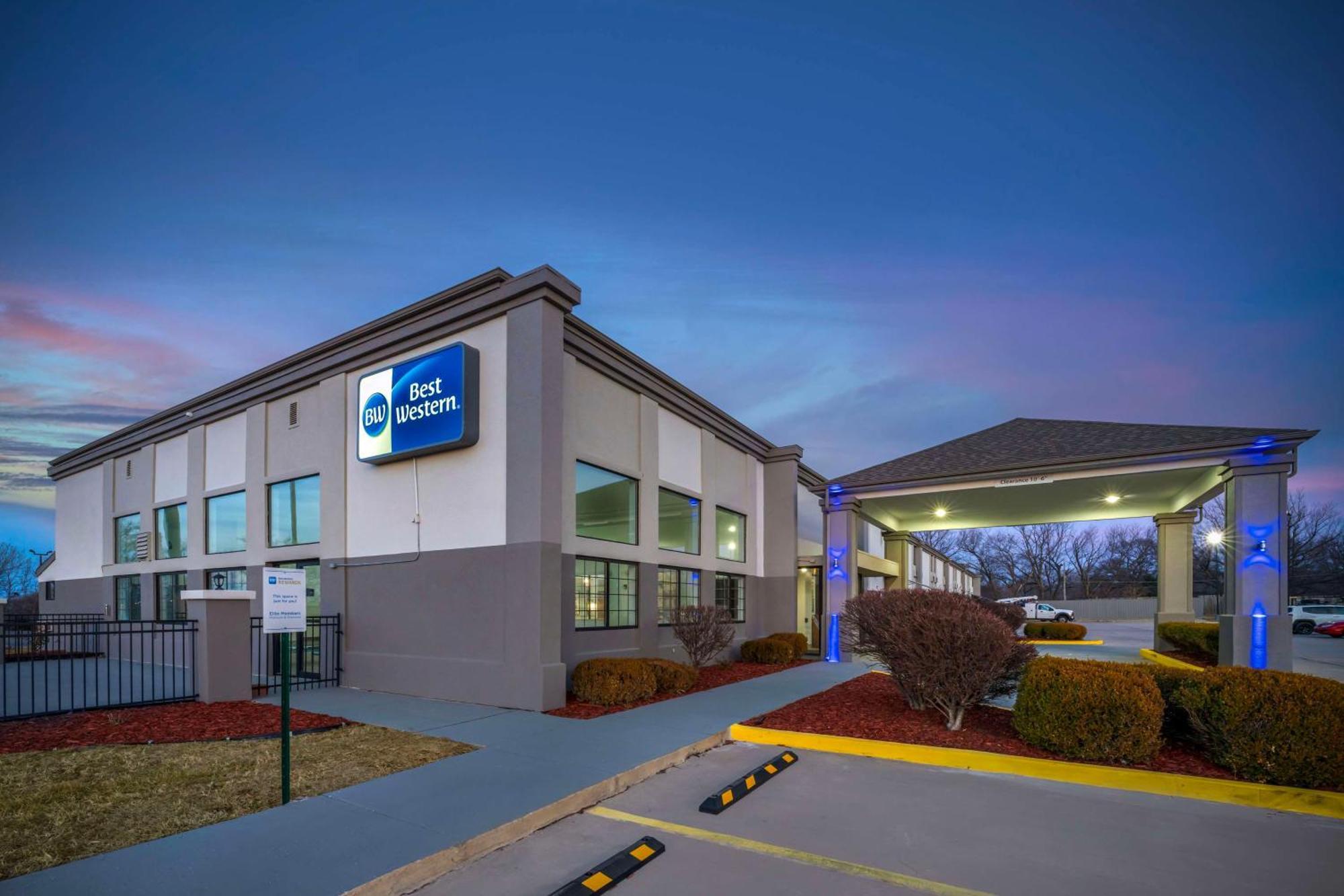 Best Western Wichita North พาร์กซิตี้ ภายนอก รูปภาพ